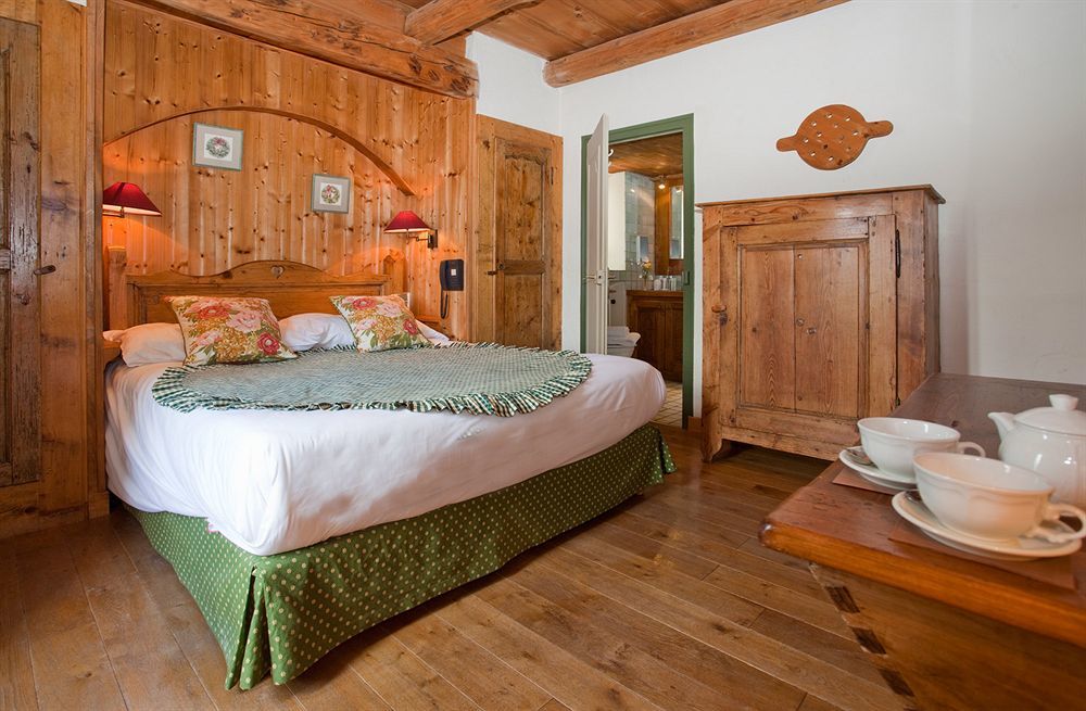 Au Coin Du Feu Hotel Megève